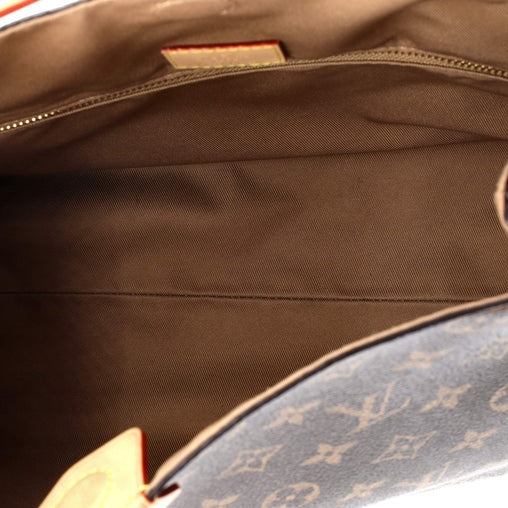 Louis VuittonGraceful Handbag Monogram Canvas PM