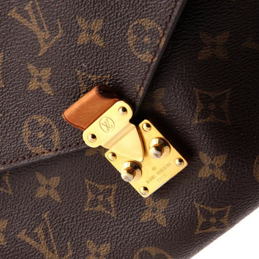 Louis Vuitton Pochette Metis Monogram Canvas