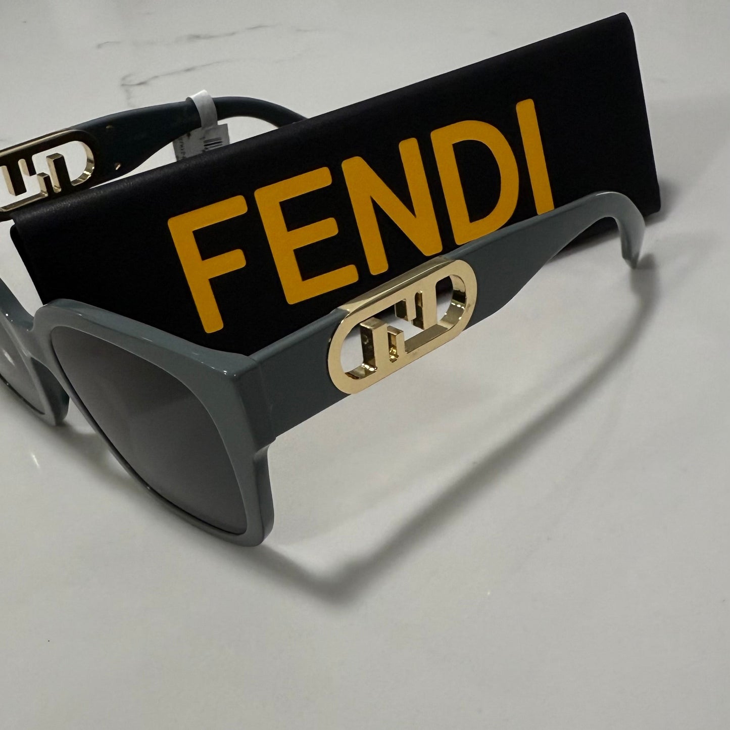 Fendi sunglass