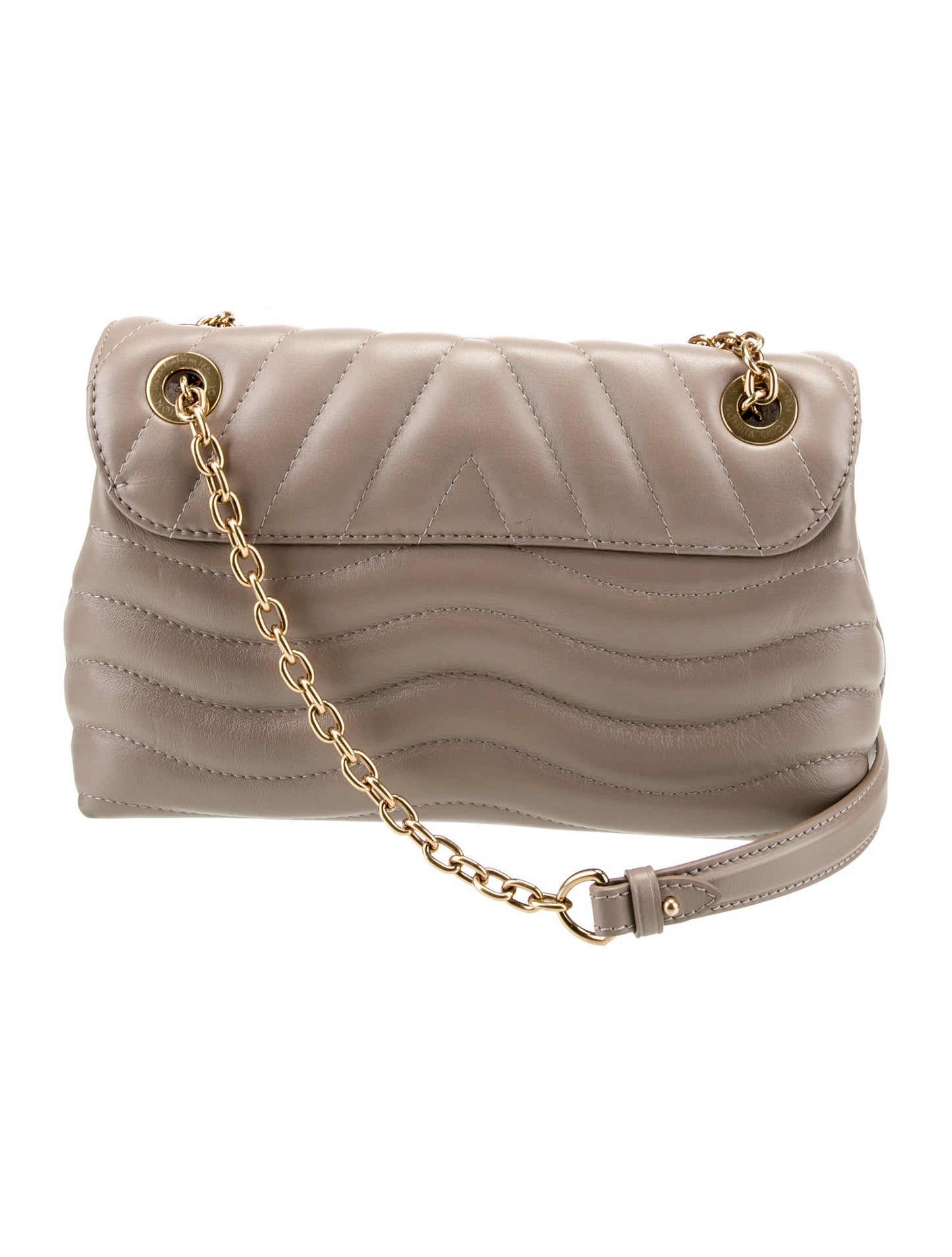 Louis Vuitton Leather New Wave Chain Bag GM