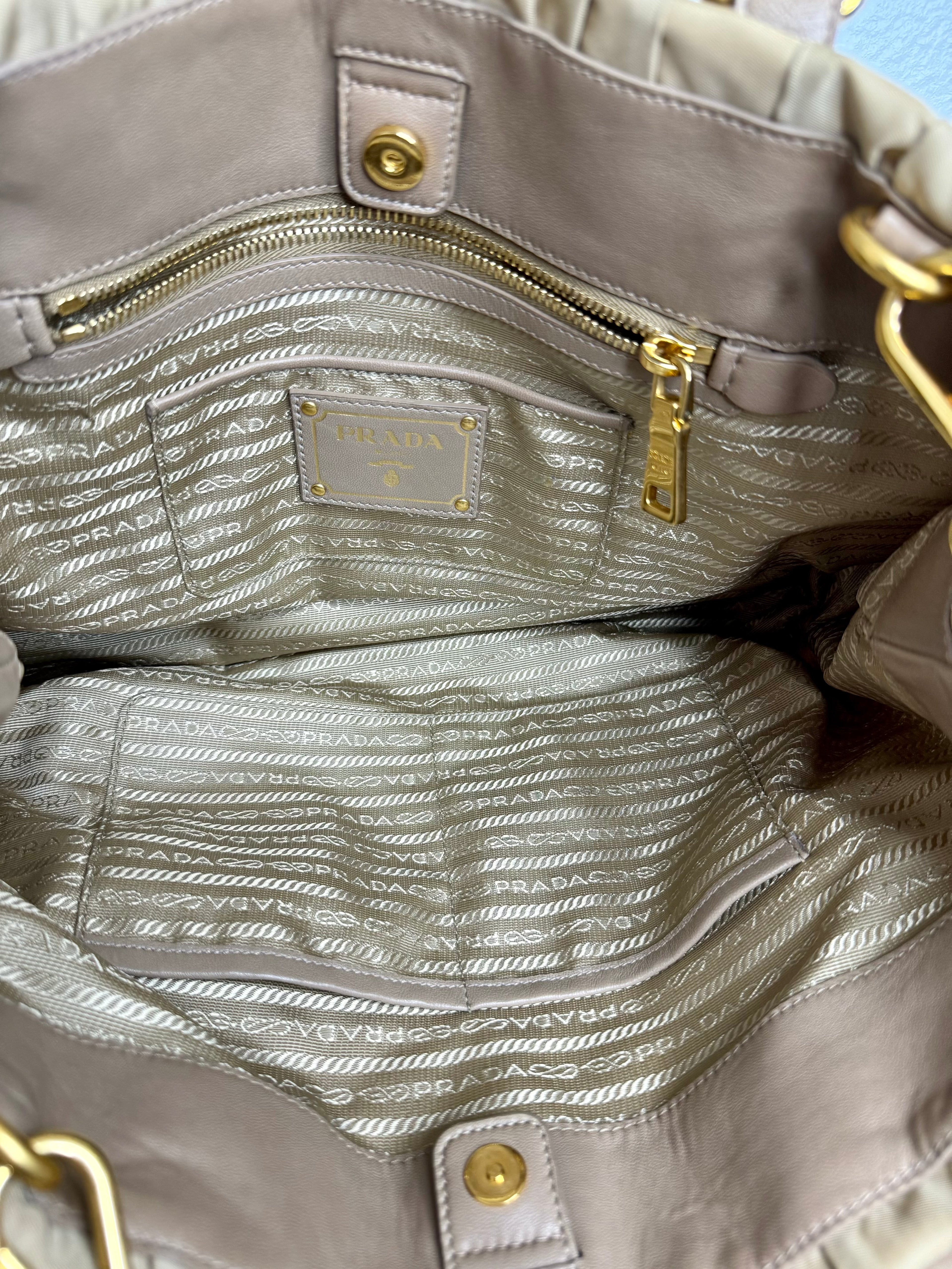 PRADA Tessuto Nylon Gaufre Tote Cammello