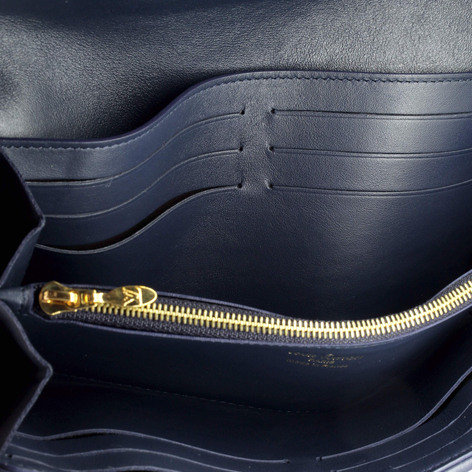 Louis Vuitton Capucines Wallet Canvas with Leather