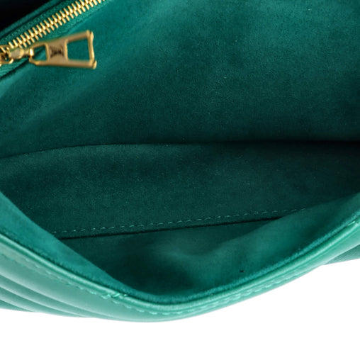 Louis Vuitton New Wave Chain Bag NM Quilted Leather MM