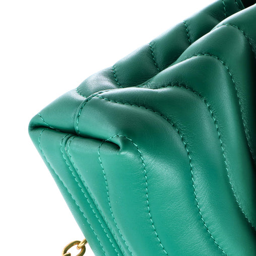 Louis Vuitton New Wave Chain Bag NM Quilted Leather MM