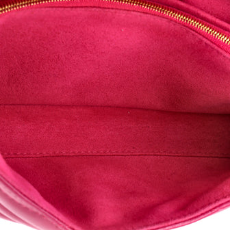 Louis Vuitton New Wave Chain Bag NM Quilted Leather MM