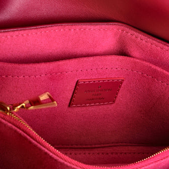 Louis Vuitton New Wave Chain Bag NM Quilted Leather MM