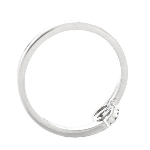 Gucci GG Running Ring 18K White Gold with Diamonds 7mm Get 15% off with code HEADSTART at checkout.