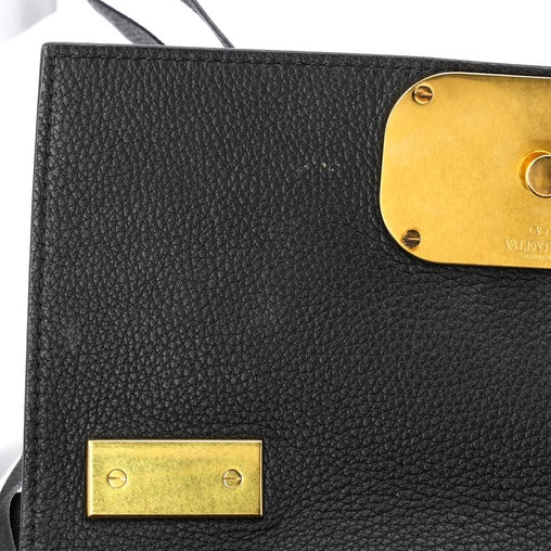 Valentino Garavani VRing Chain Shoulder Bag Leather Medium