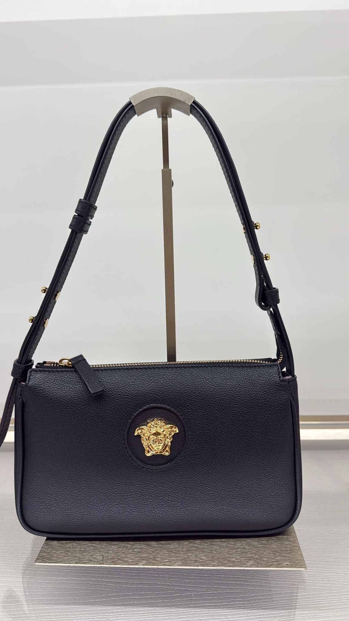 New Versace Purse Pull Versace Medusa