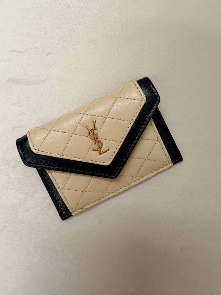 New Saint Laurent Logo-Plaque Leather Wallet
