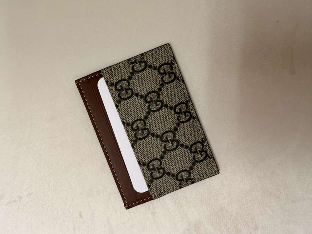 New GUCCI Ophidia Keycase