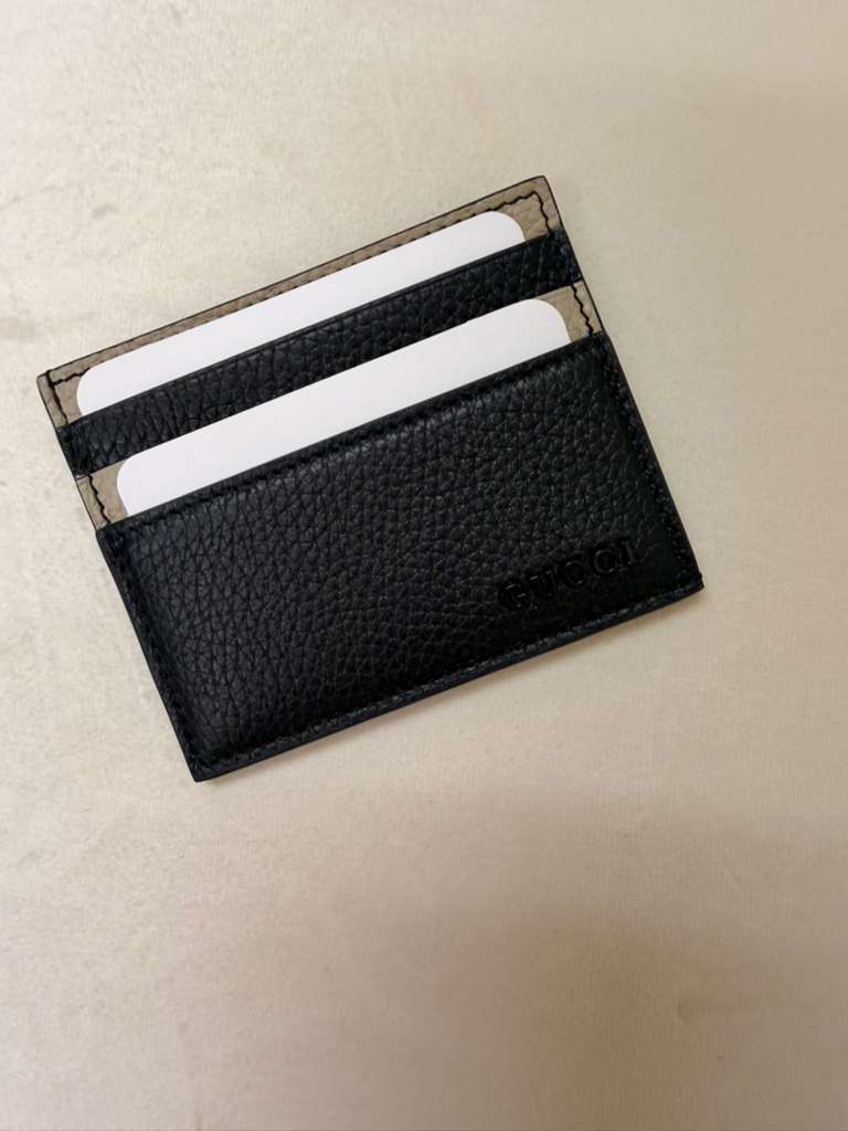 New GUCCI Leather card Holder