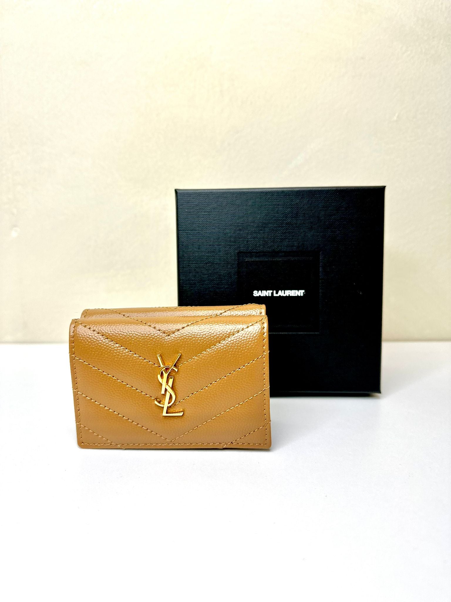 New Saint Laurent YSL logo tri fold wallet brown leather