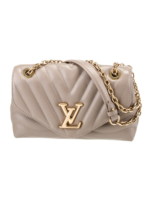 Louis Vuitton Leather New Wave Chain Bag GM